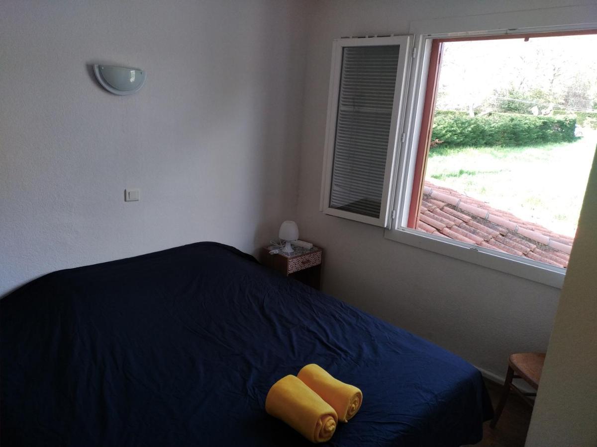 Studio Tout Confort A 300 M Des Thermes Cazaubon Habitación foto